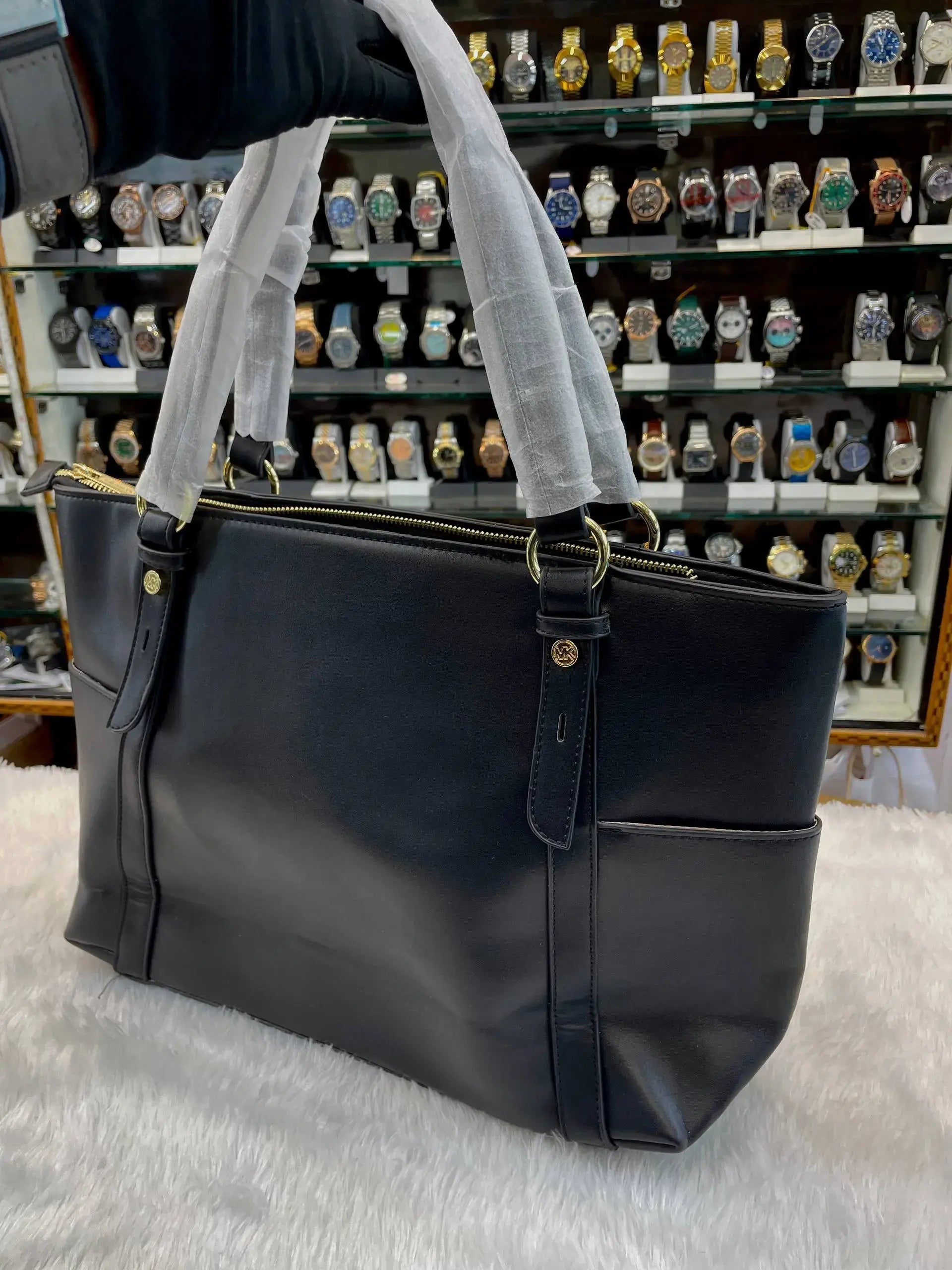 Michael Kors (mk) handbag for girls