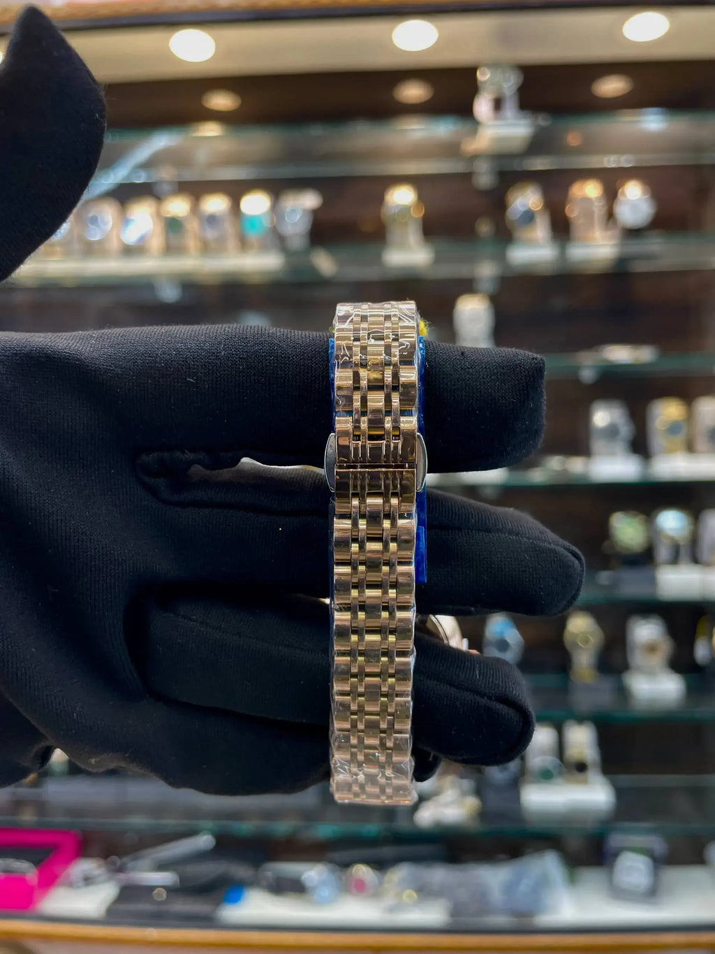 Emporio Armani new diamond dial for girls