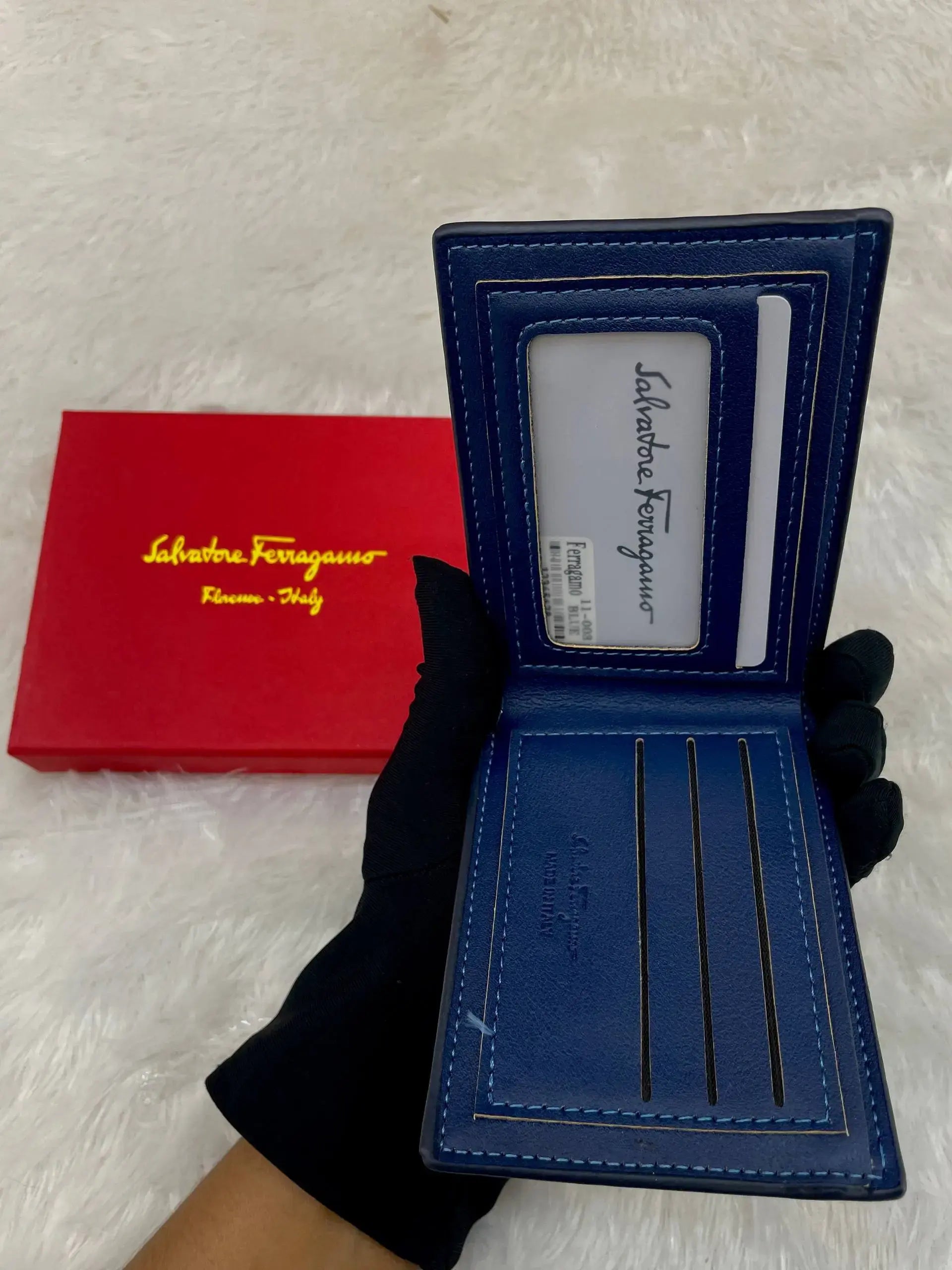 Ferragamo premium  wallet for mens