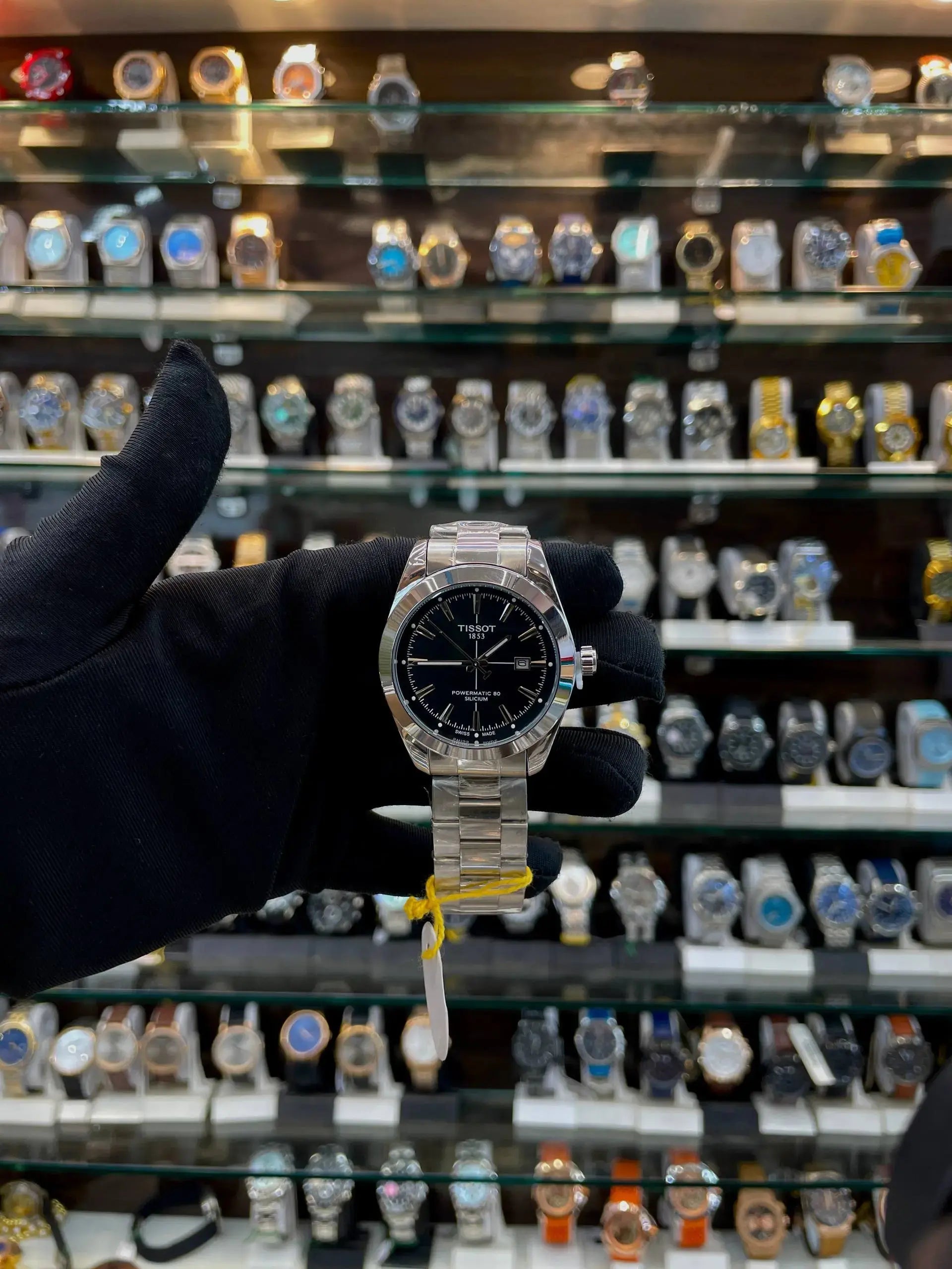 Tissot powermatic 80 silicium now in quartz in black