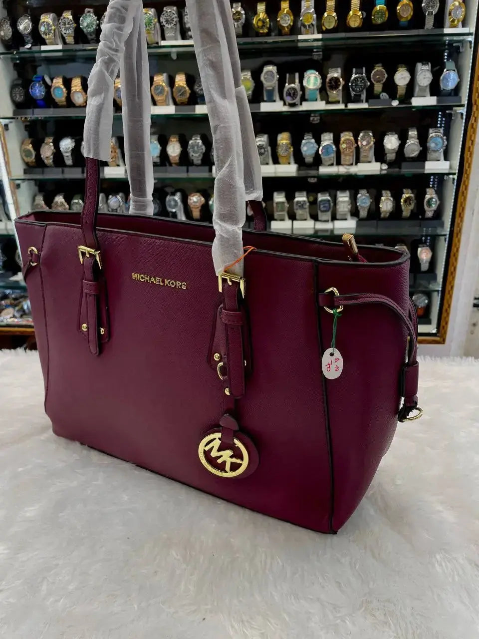 Michael Kors hand bag big size for girls