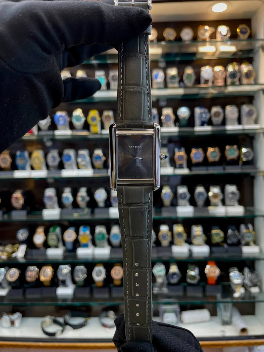 Cartier tank must grey now in master piece