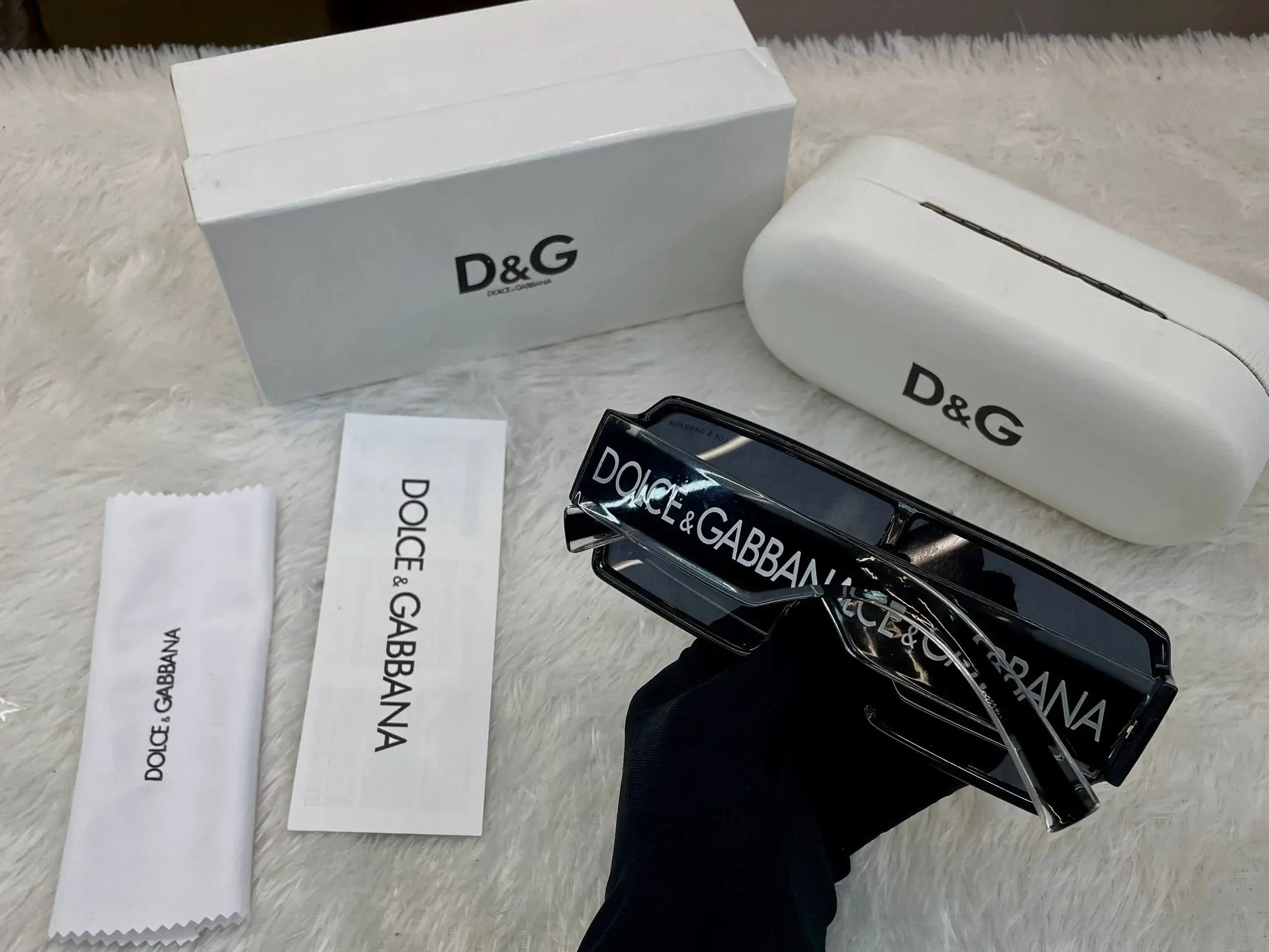 Dolce & Gabbana d&g now in master piece big frame