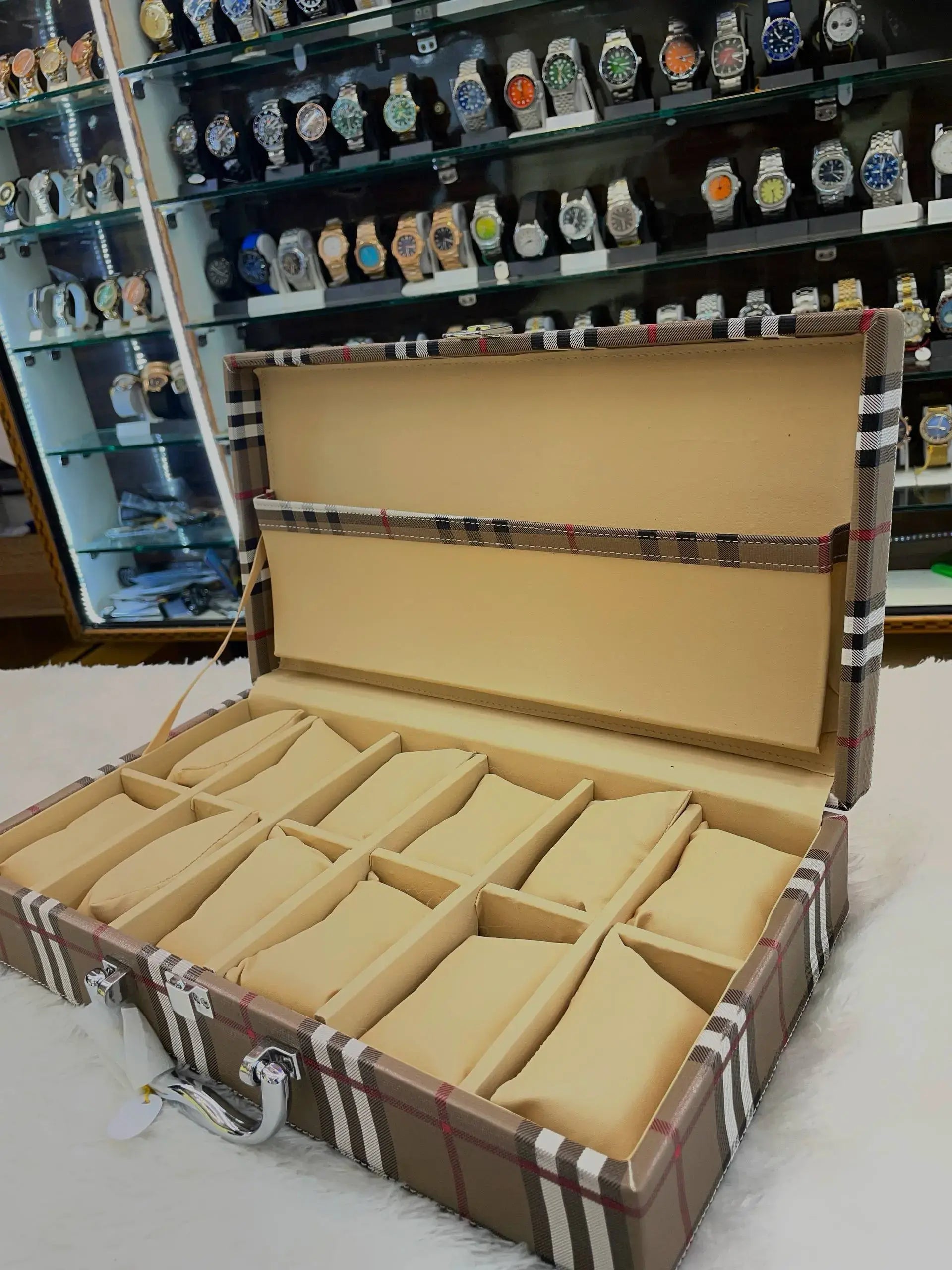 12pc burberry briefcase watch organiser