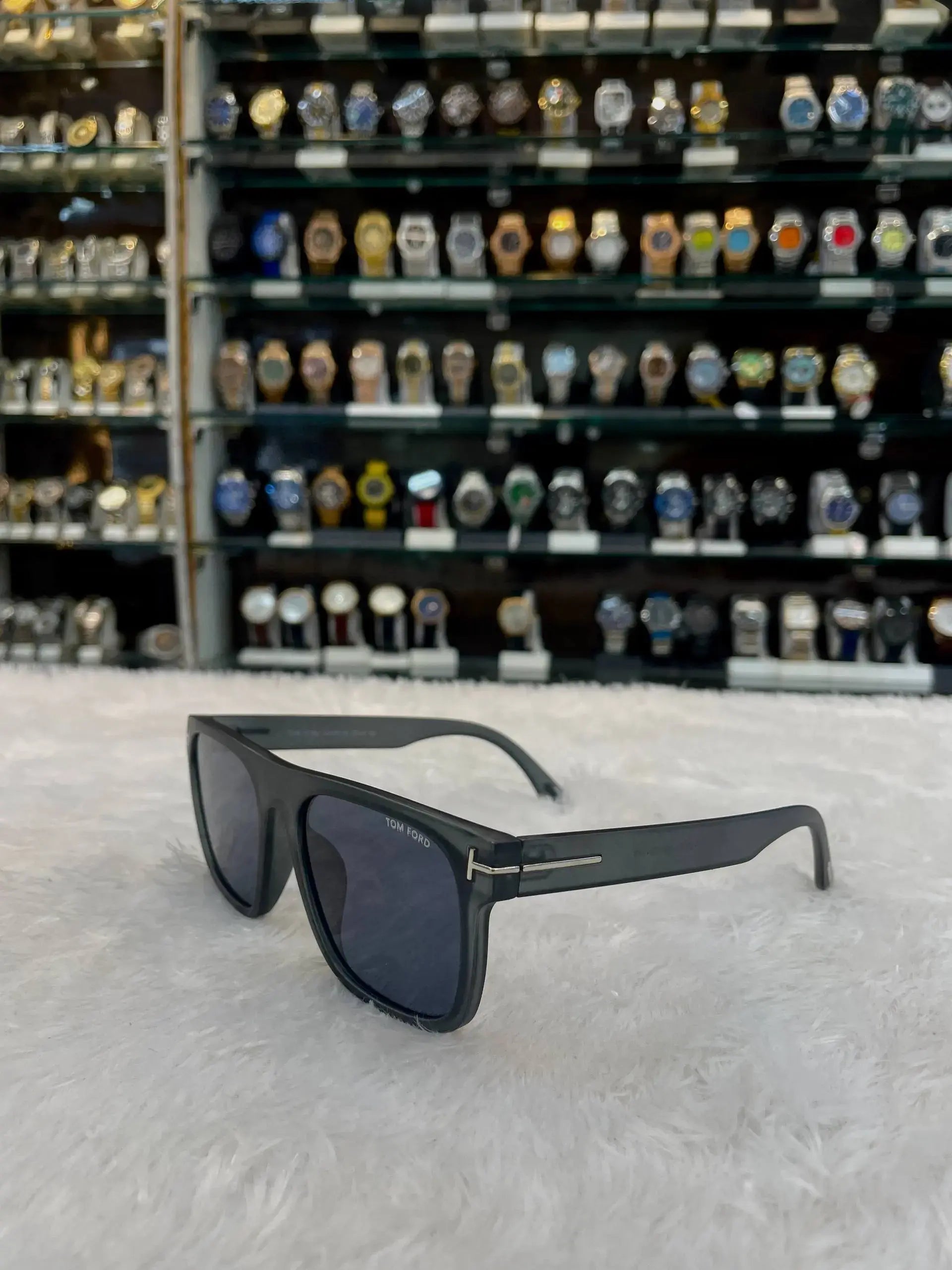 Tomford  wayfarer for mens in master piece
