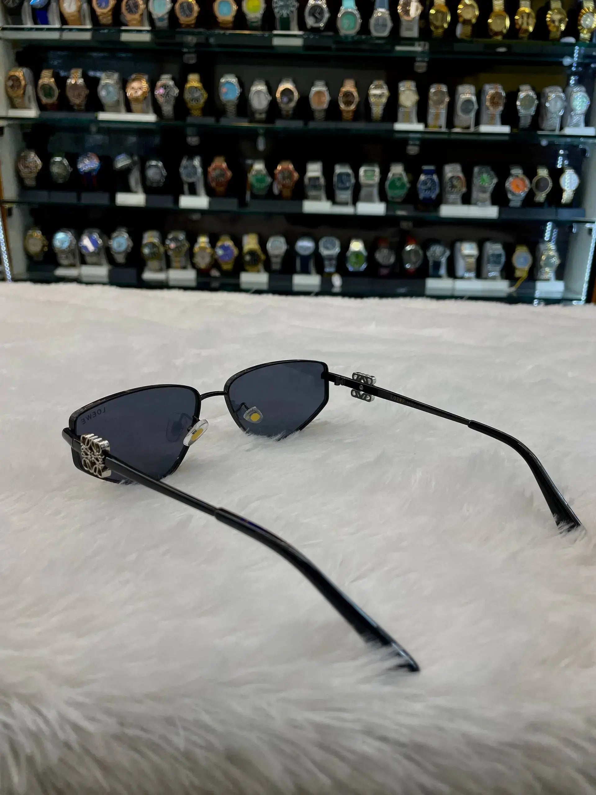 Loewe full black master piece for girls