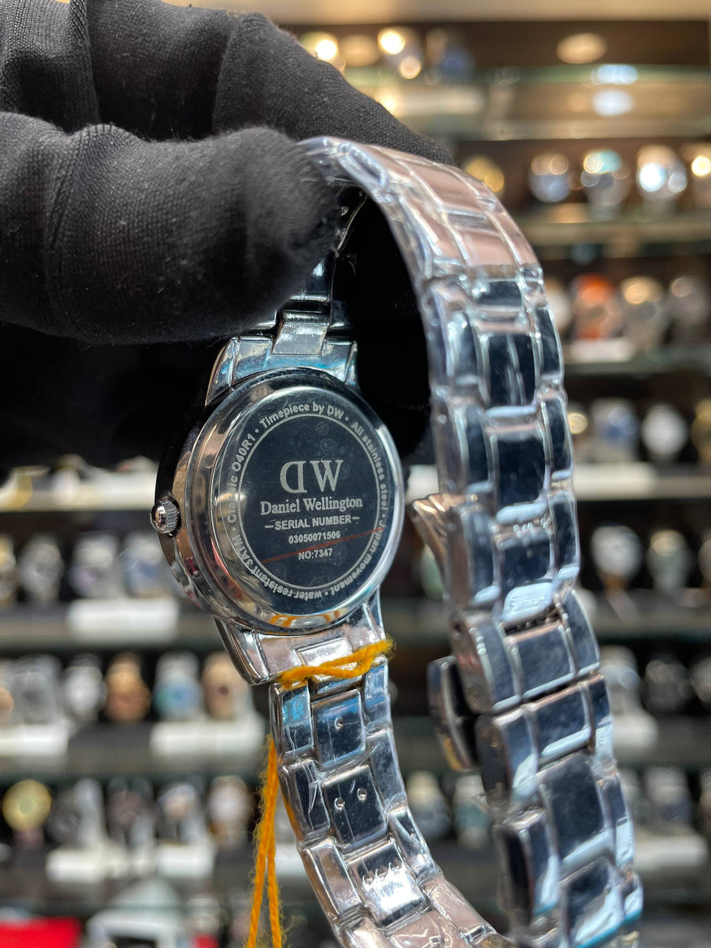 Daniel Wellington mini blue dial watch back