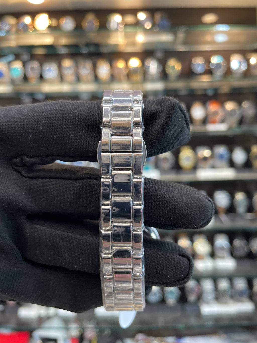 Daniel Wellington blue girls watch strap view