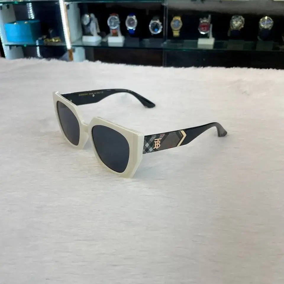 Burberry girls glasses