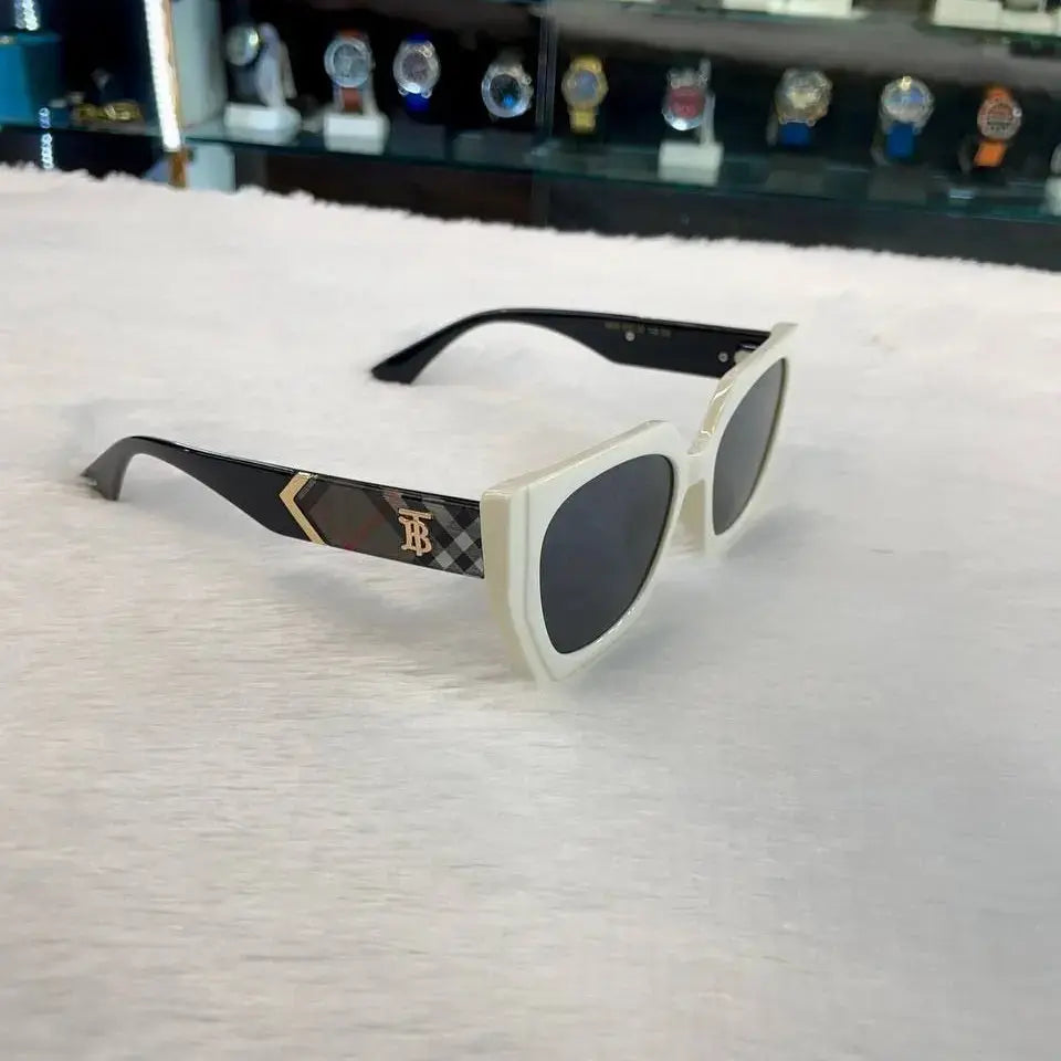 Burberry girls glasses