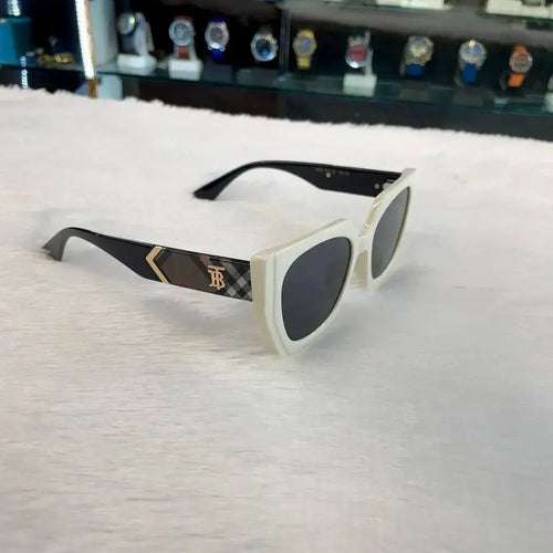 Burberry girls glasses