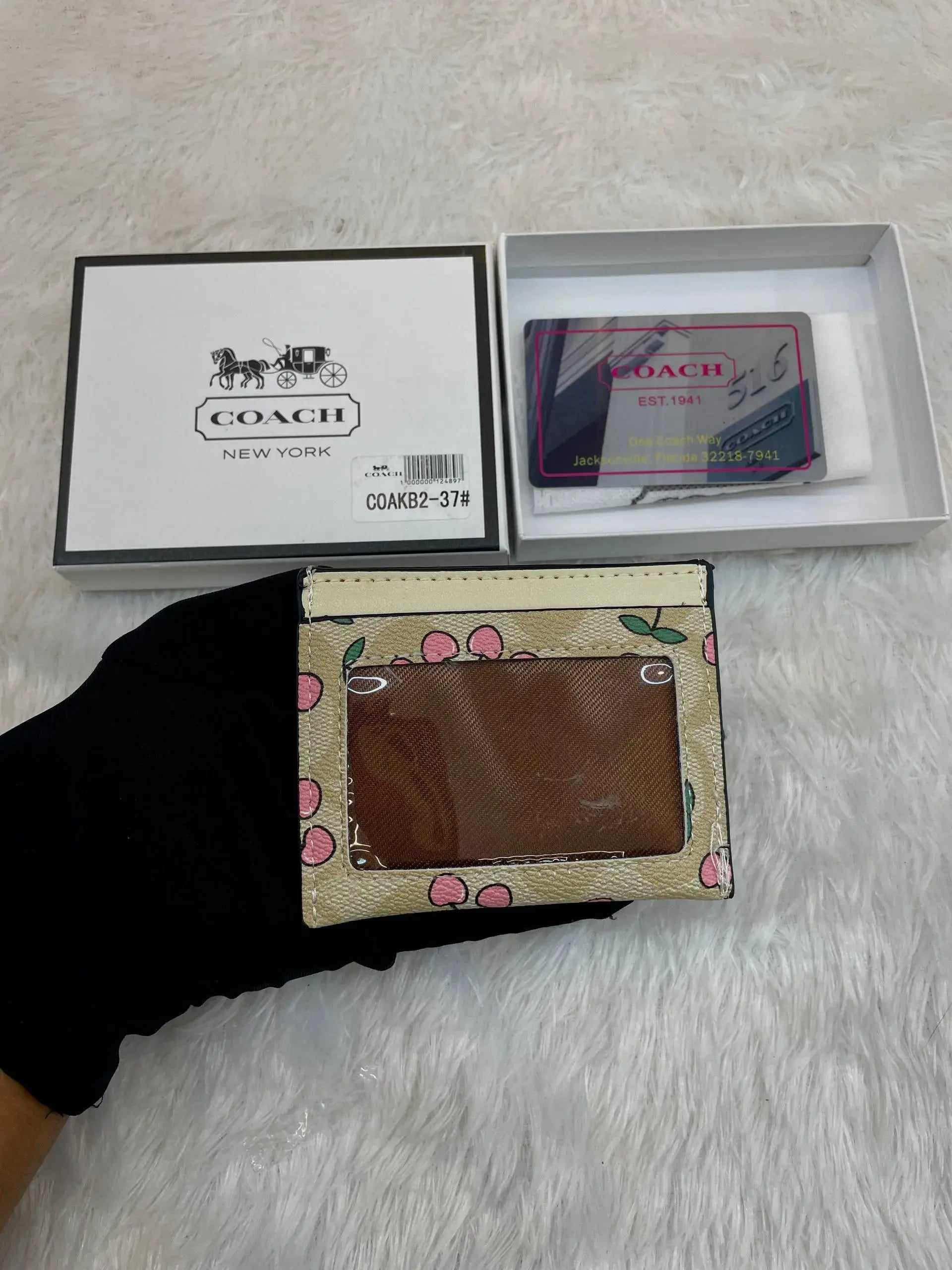Coach card holder for girls cream body cherry