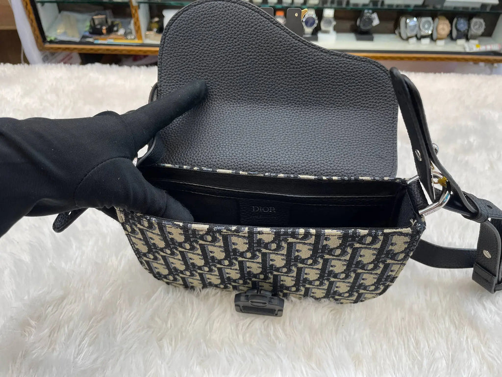 Dior small saddle messenger bag with flap in master piece