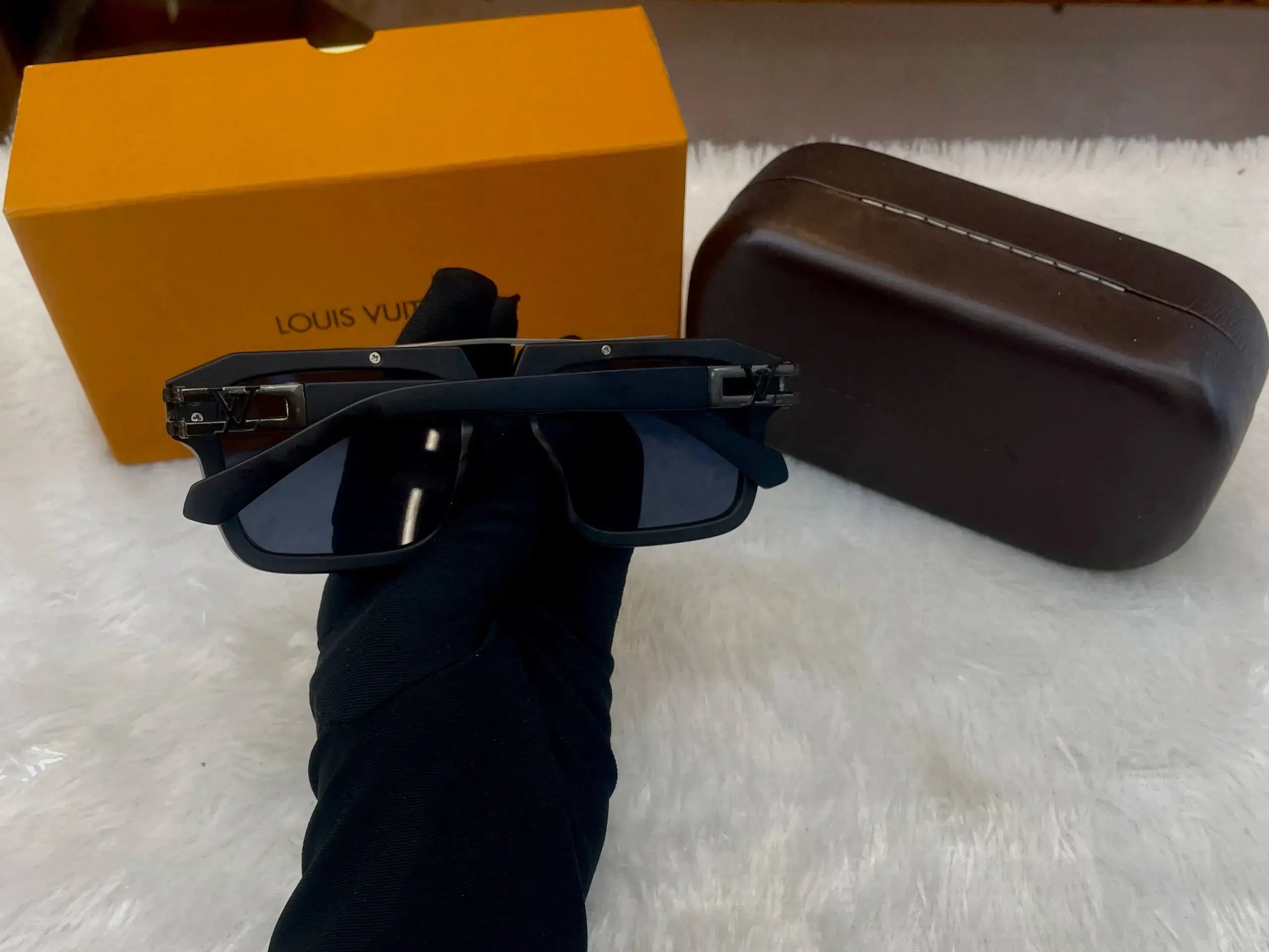 Louis vuitton (lv) now in master piece for mens