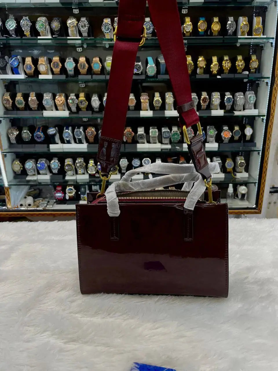 Tory burch sling bag master piece for girls