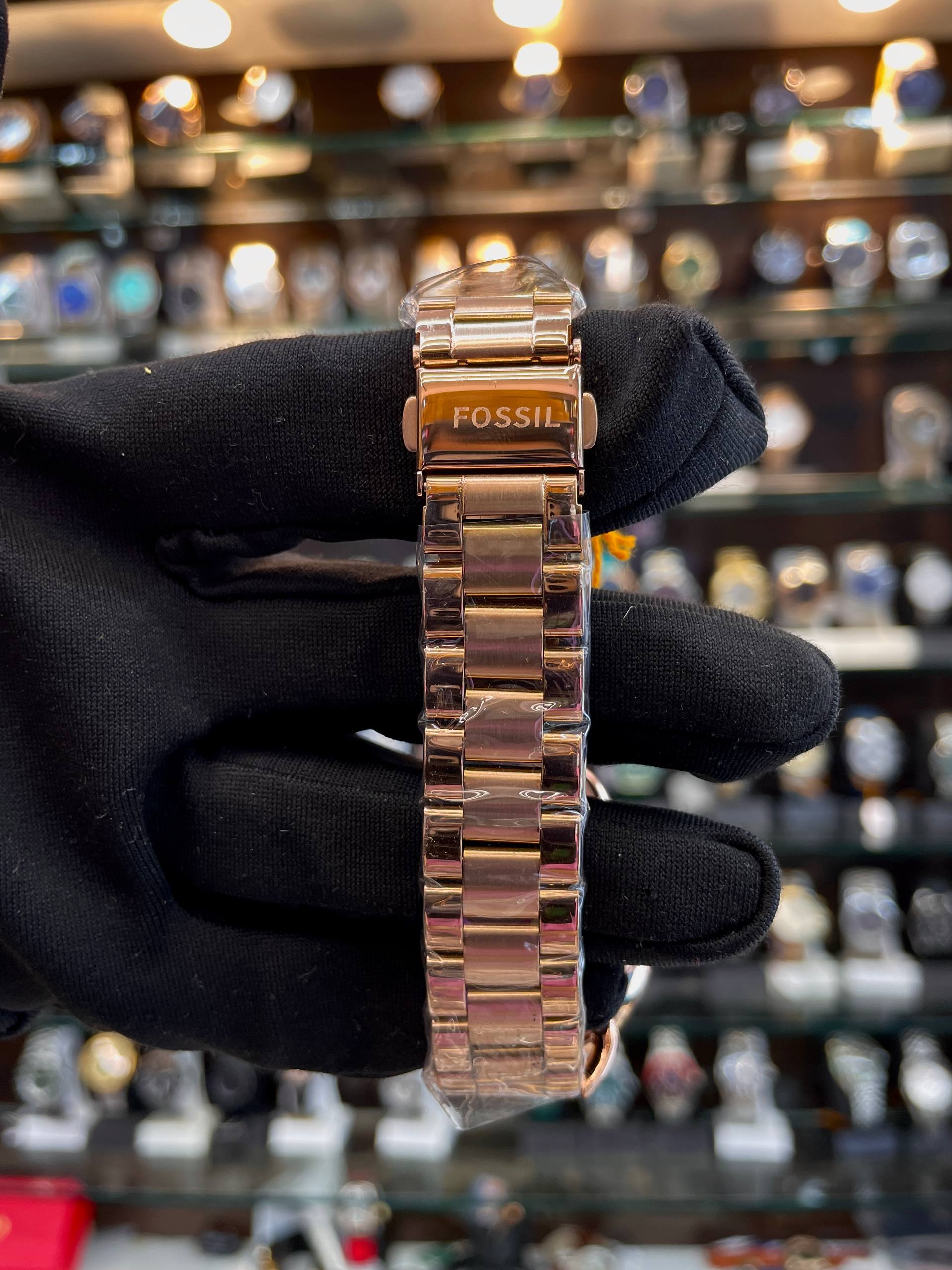 Fossil Tailor rose gold watch strap