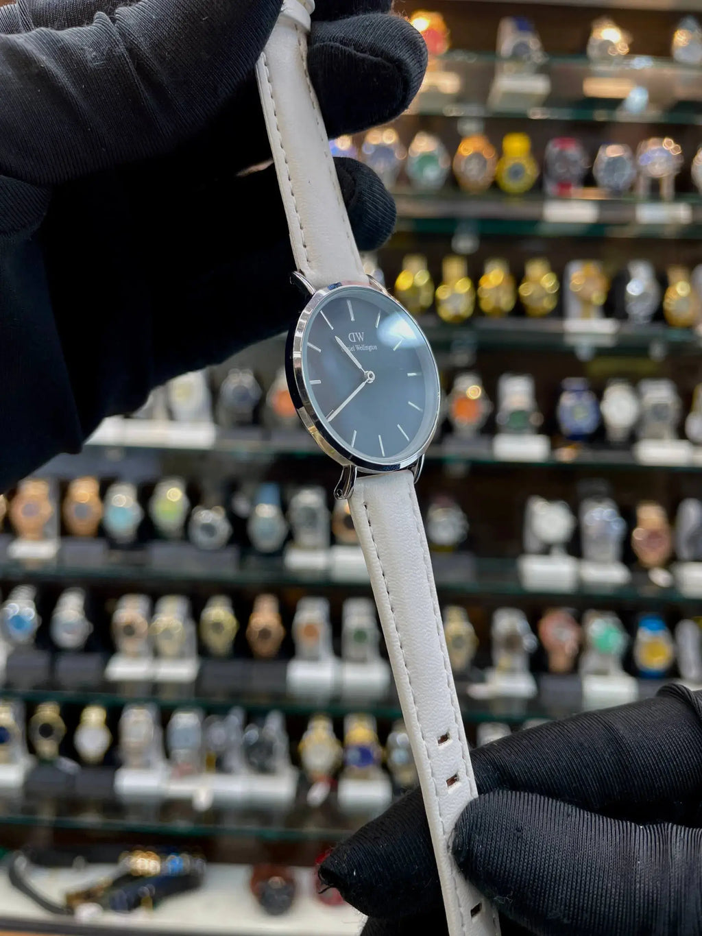 Daniel Wellington (dw) for girls in leather