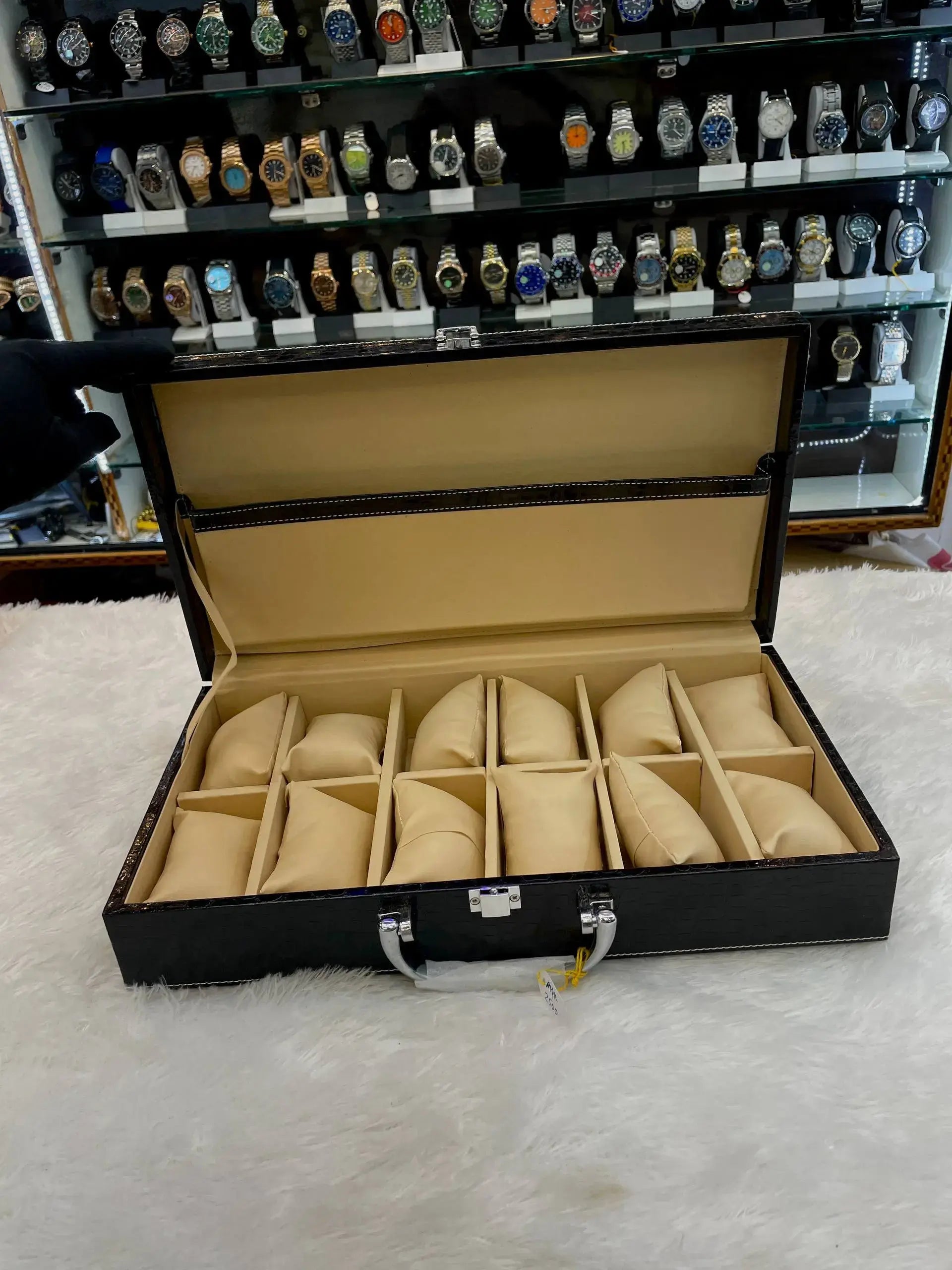 12pc cobra body briefcase (watch organiser)