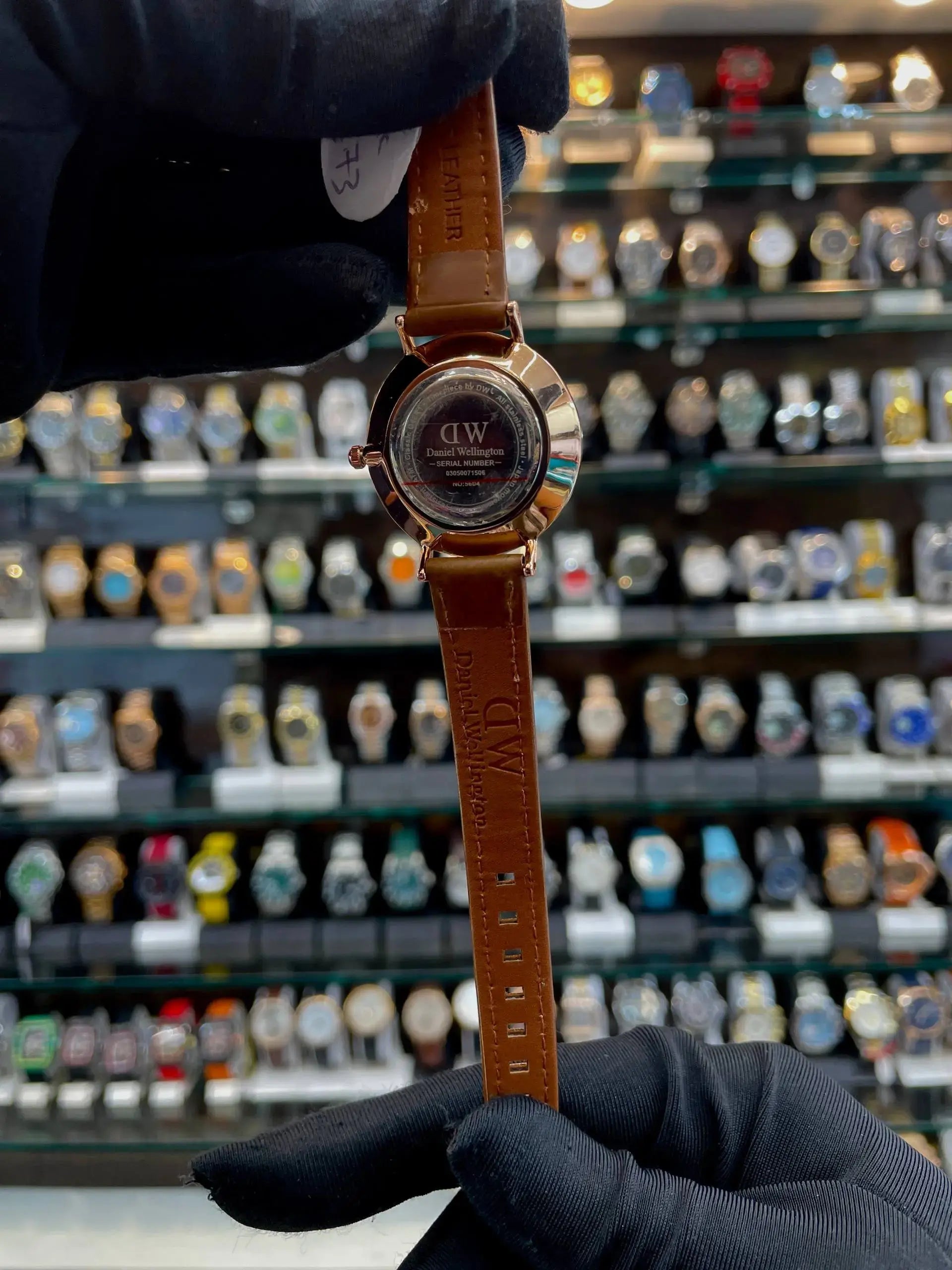 Daniel Wellington (dw) for girls in brown leather