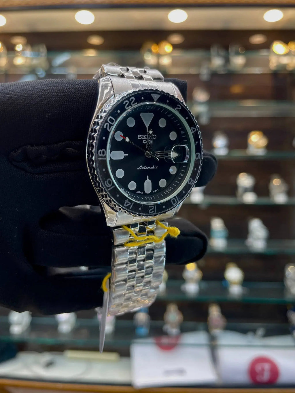 Seiko gmt now in under budget for mens silver grey dial