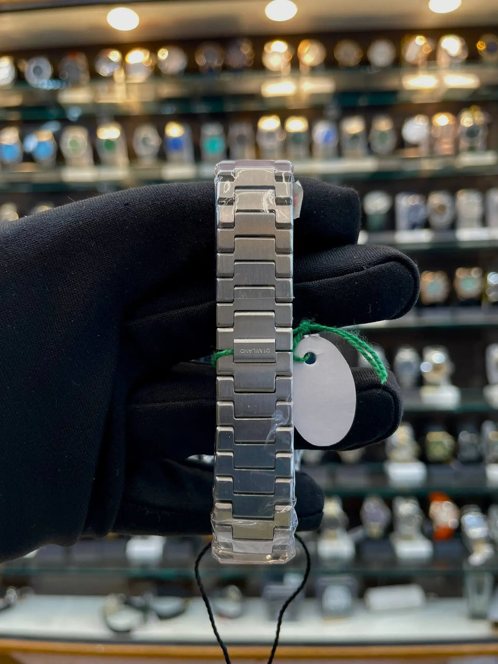 Armani exchange now in silver automatic