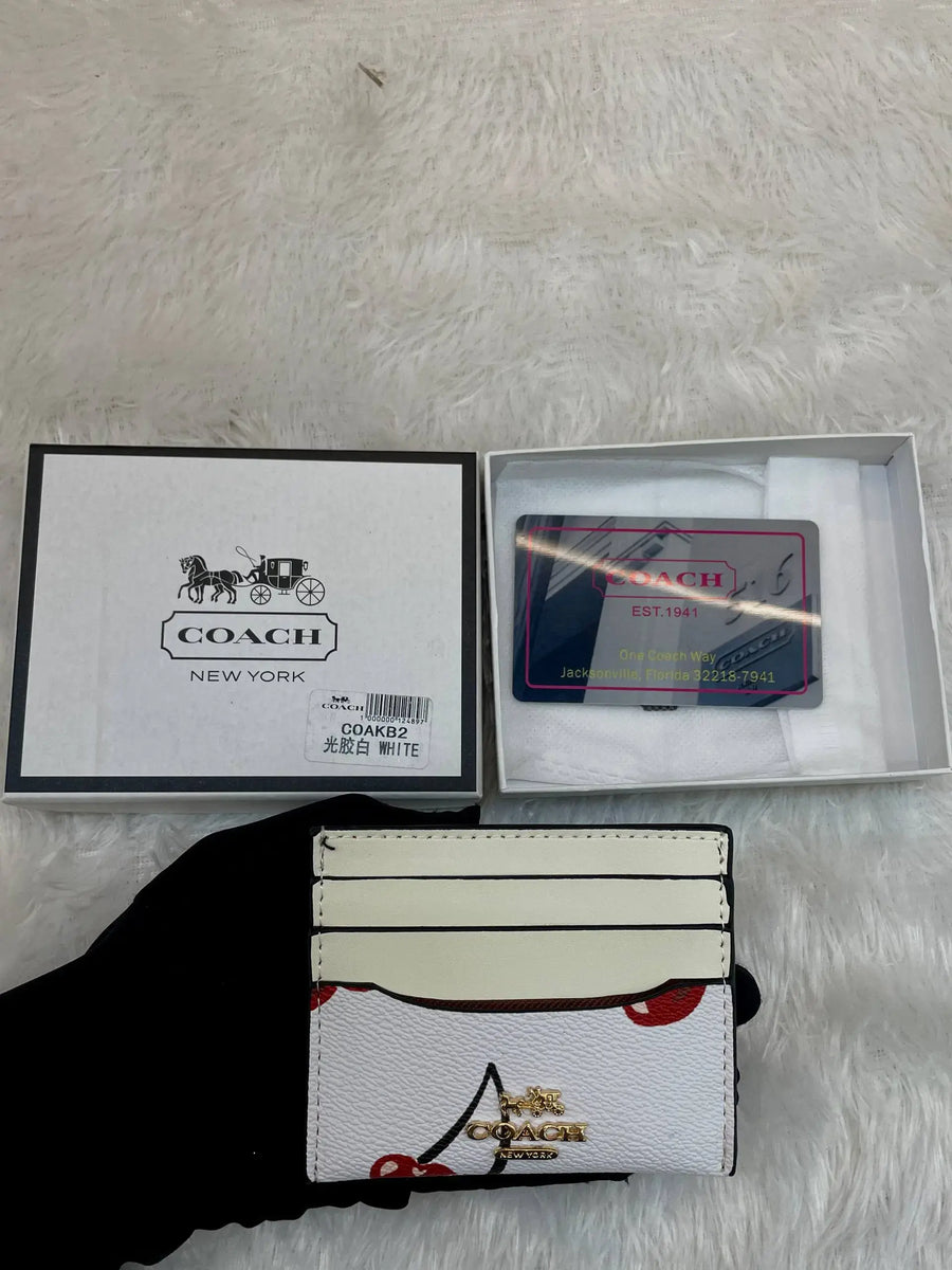 Coach card holder for girls in cherry