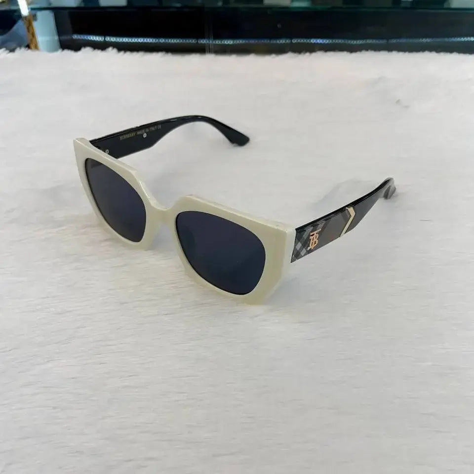 Burberry girls glasses