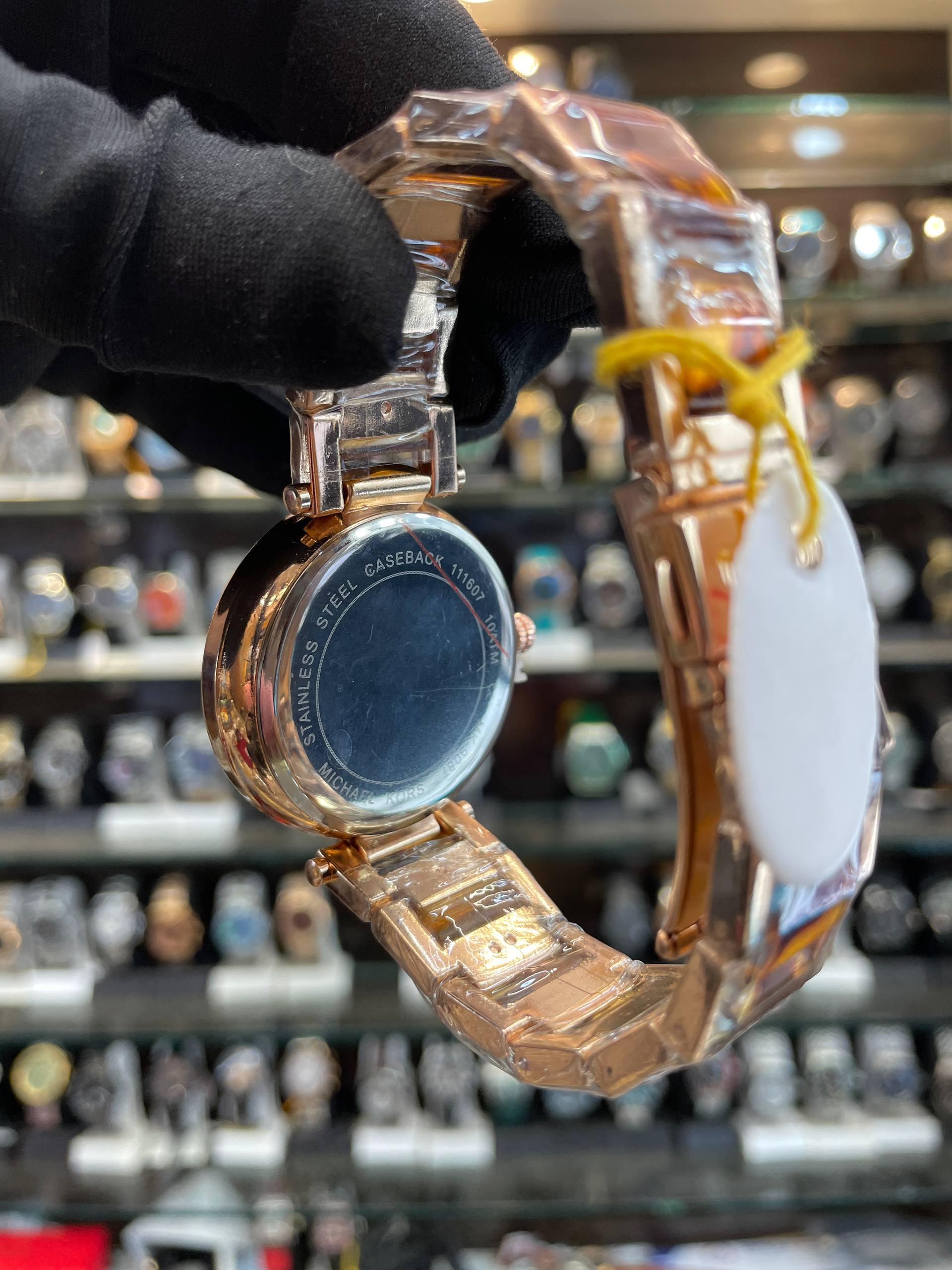 Michael Kors MK logo dial back