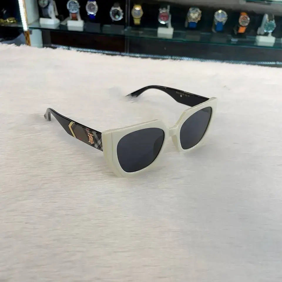 Burberry girls glasses