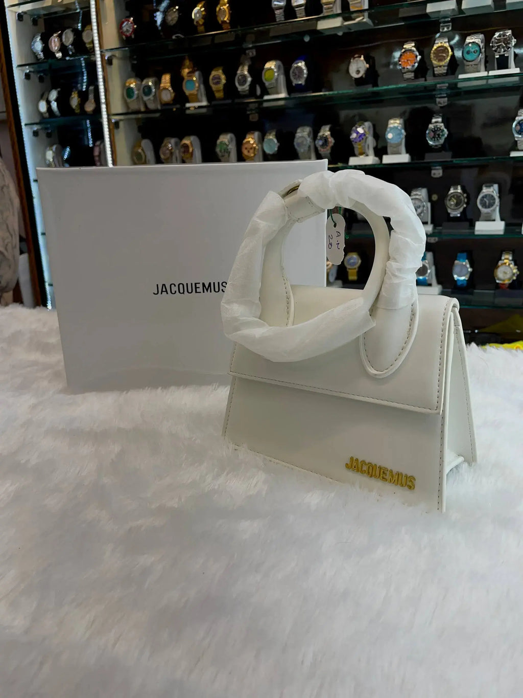 Jacquemus in premium sling bag small size