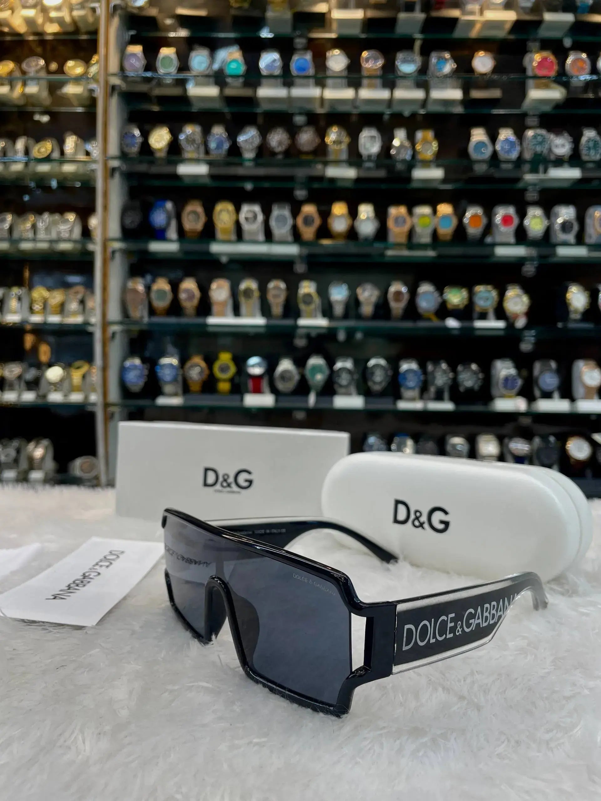 Dolce & Gabbana d&g now in master piece big frame