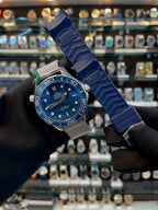 Omega seamaster divers 300m james bond edition dual strap in master piece