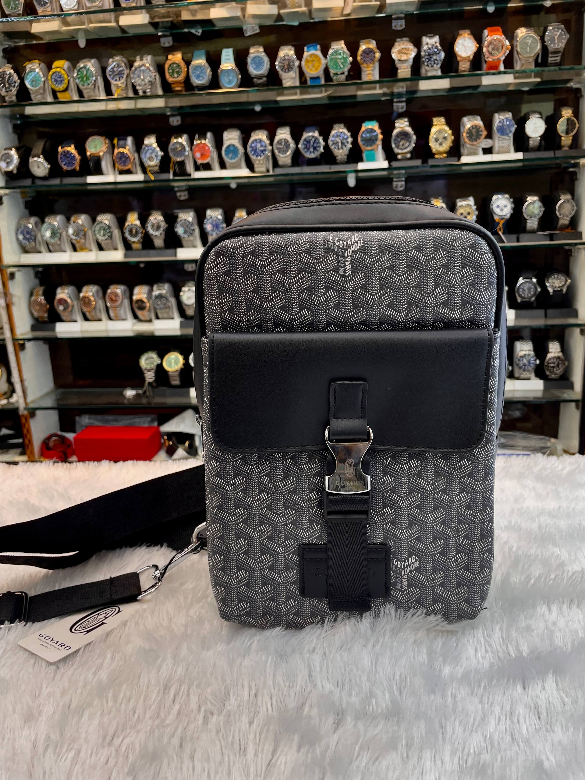 Goyard Grey Chevron Pattern Canvas Crossbody Messenger Bag