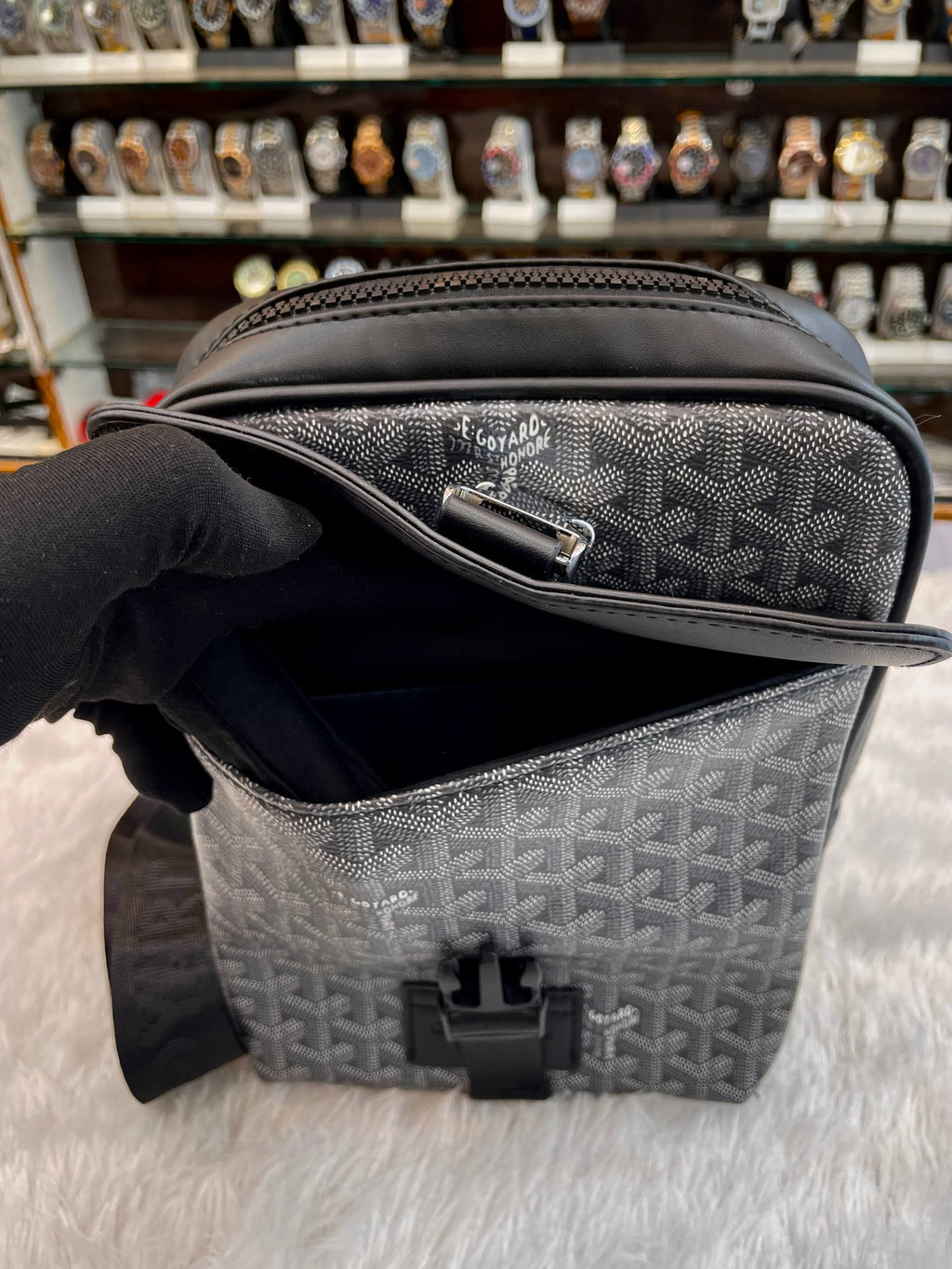 Goyard Grey Chevron Pattern Canvas Crossbody Messenger Bag