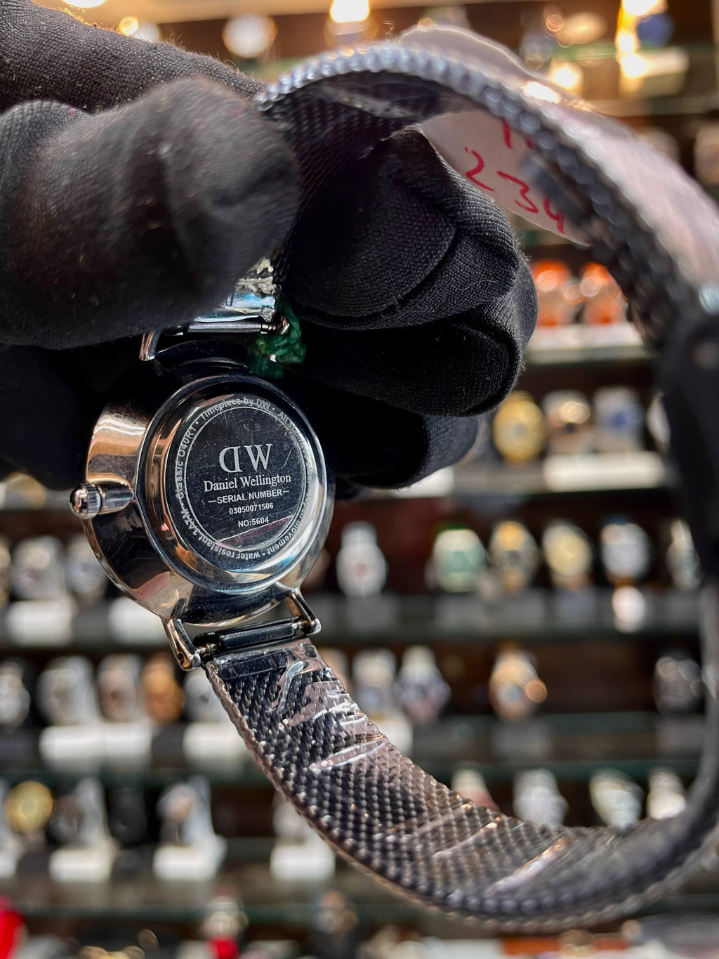 DANIEL WELLINGTON DW SLIM CHAIN FOR GIRLS IN BLACK 🖤
