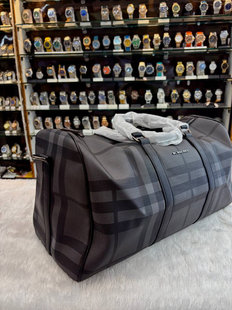 BURBERRY BOSTON HOLDALL IN CHARCOAL GREY 🩶 CHECK IN MASTER PIECE