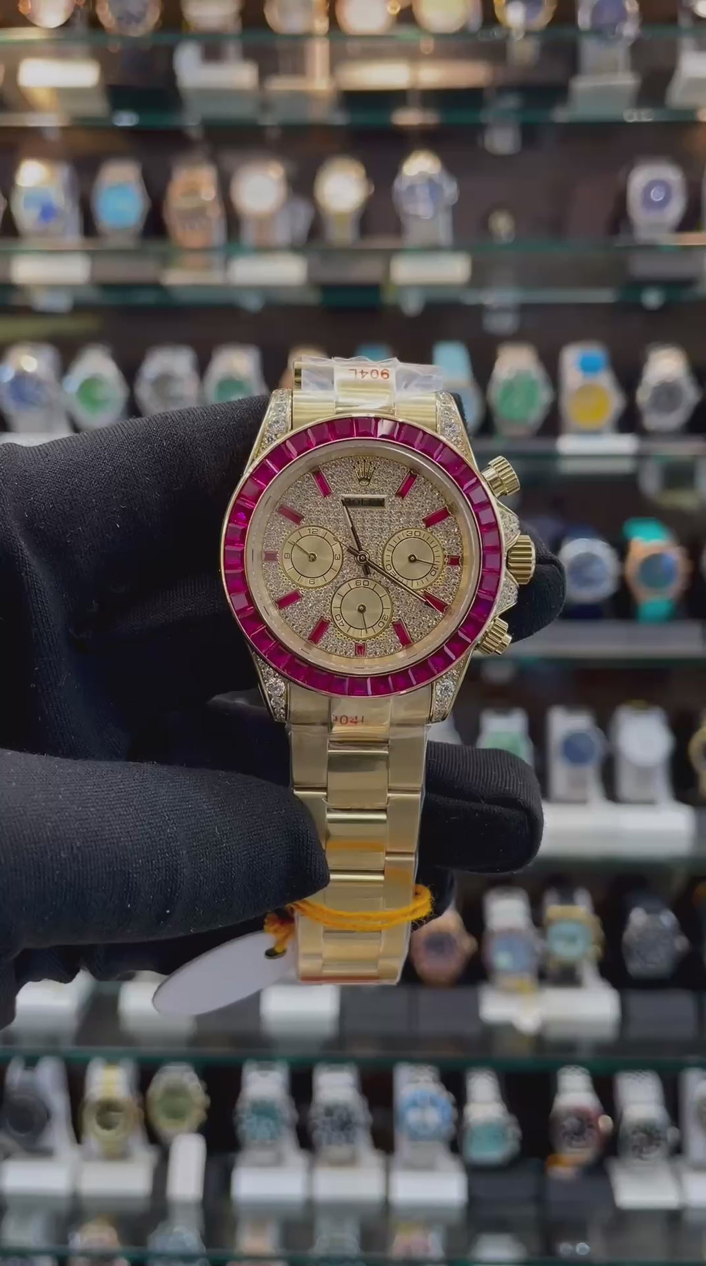 ROLEX DAYTONA YELLOW GOLD RUBY BEZEL DIAMOND IN MASTER PIECE 🤩 PAVED DIAMOND GOLD DIAL 🤩
