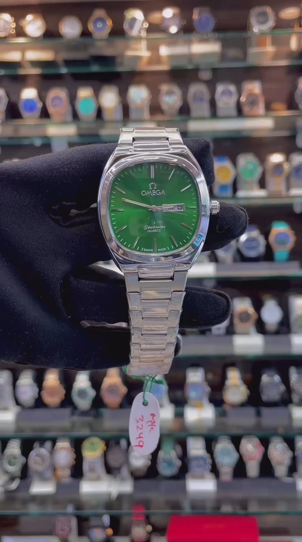 OMEGA SEAMASTER CLASSIC WATCH ⌚ UNDER BUDGET GREEN 💚