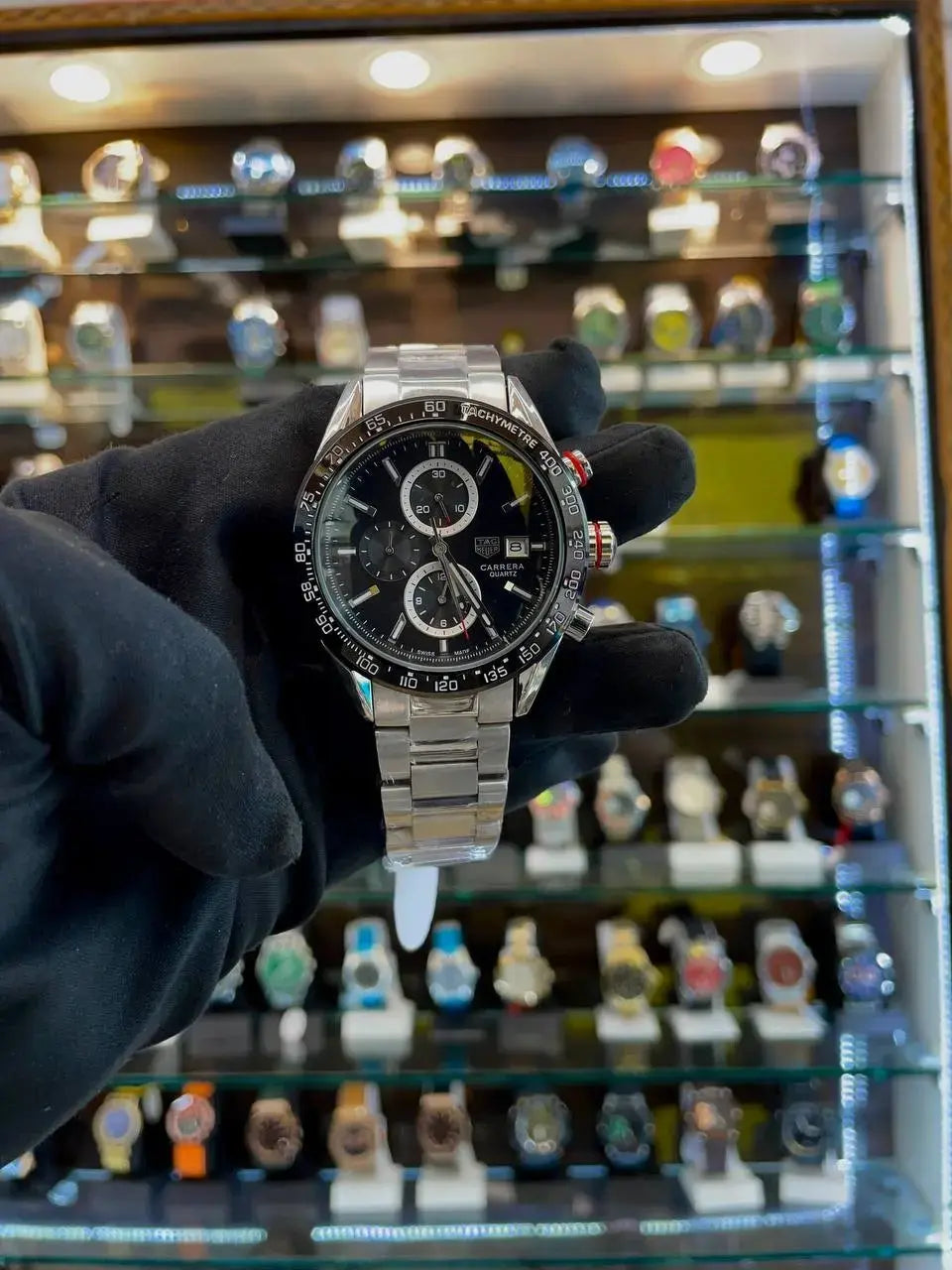 Tag heuer carrera tachymeter in chain black dial