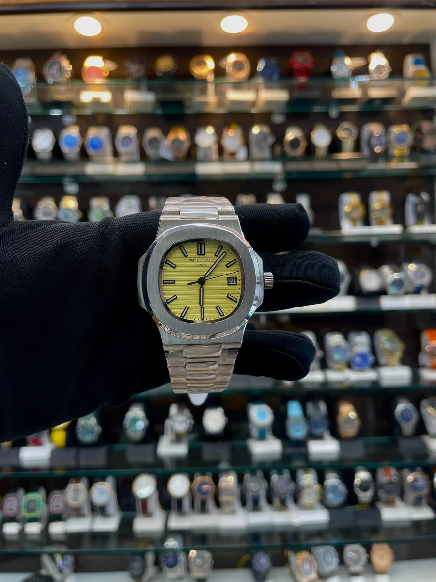 Patek Philippe nautilus (pp) now in automatic machine master piece