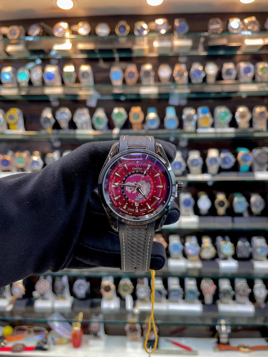 OMEGA SEAMSTER WORLD 🌍 TIME NOW IN BUDGET 😁 FOR MENS 👨  RED ♥️