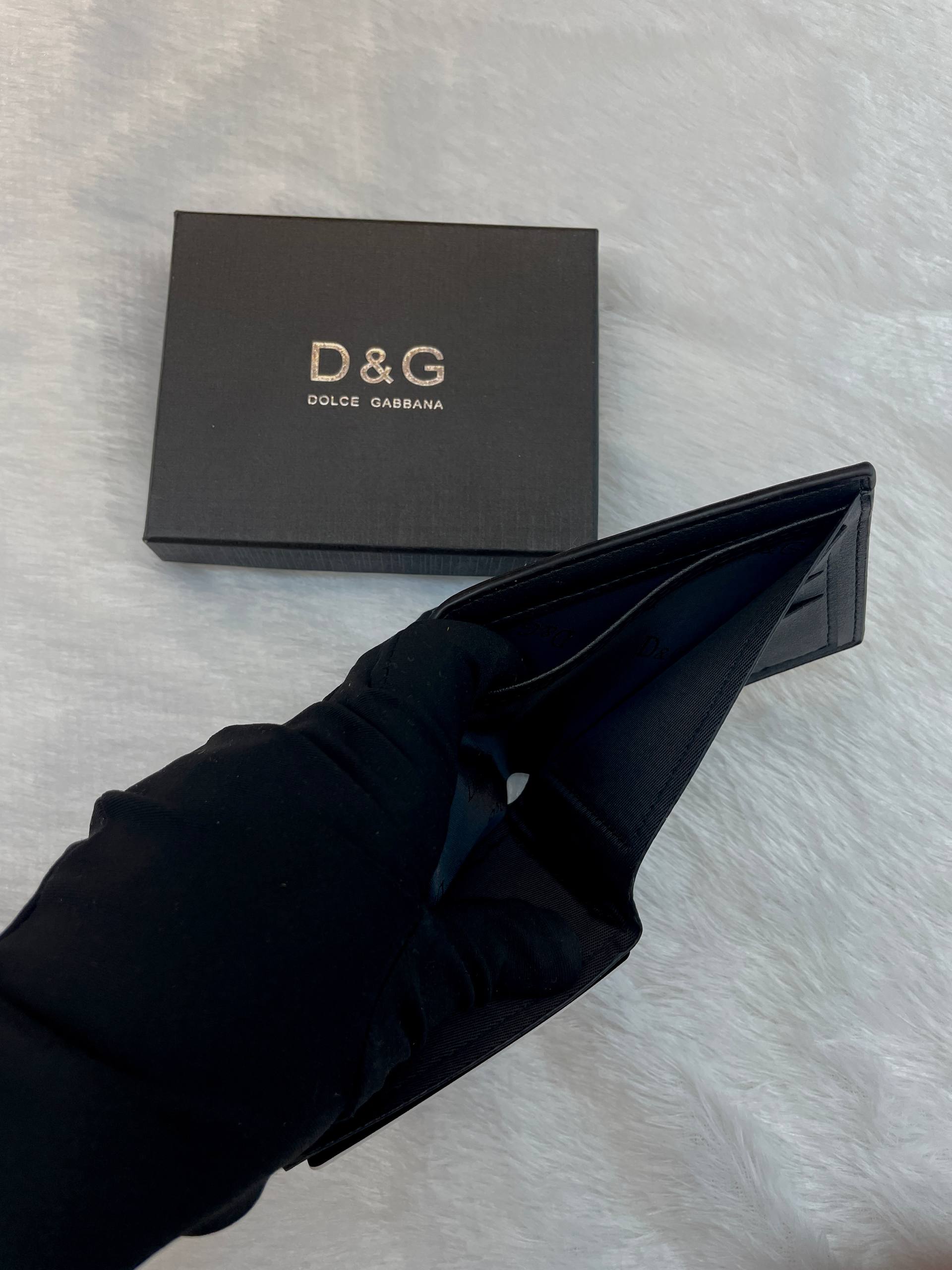 DOLCE & GABBANA GREY BI-FOLD WALLET IN LEOPARD PRINT DAUPHINE LEATHER LEAPORD PRINT BODY
