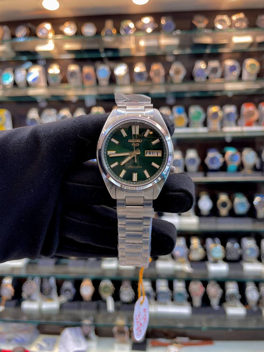 SEIKO 5 SPORTS SRPL59K1 WATCH IN GREEN 💚 DIAL 💗 MASTER PIECE 🤩