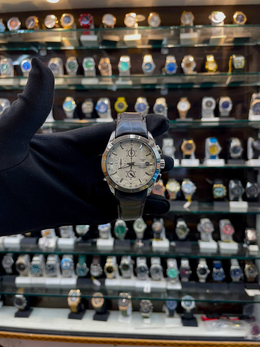 TISSOT 1853 NOW IN FORMAL WEAR FOR MENS 👨🏻  IN SILVER 🥈