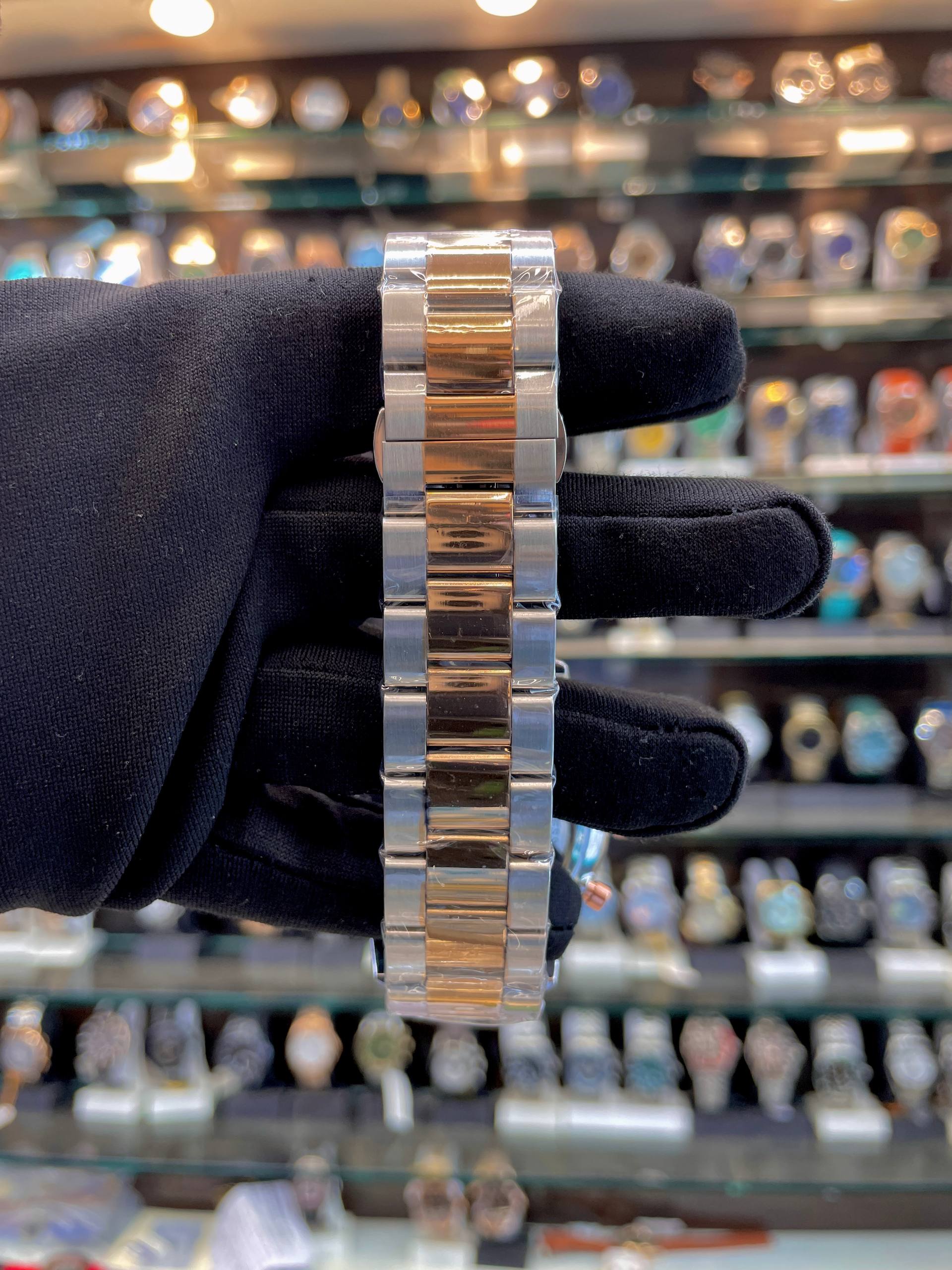 FOSSIL NOW IN CHRONO FOR MENS CASUAL WEAR IN CHAIN ⛓️