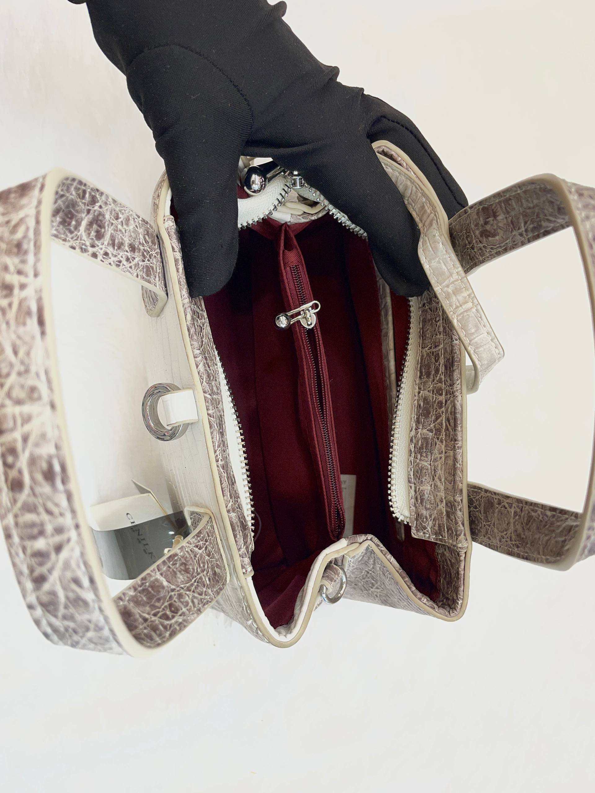 DIOR TOUJOURS HANDBAG 👜 IN WHITE 🤍 AND GREY 🩶 CROCODILE LEATHER.