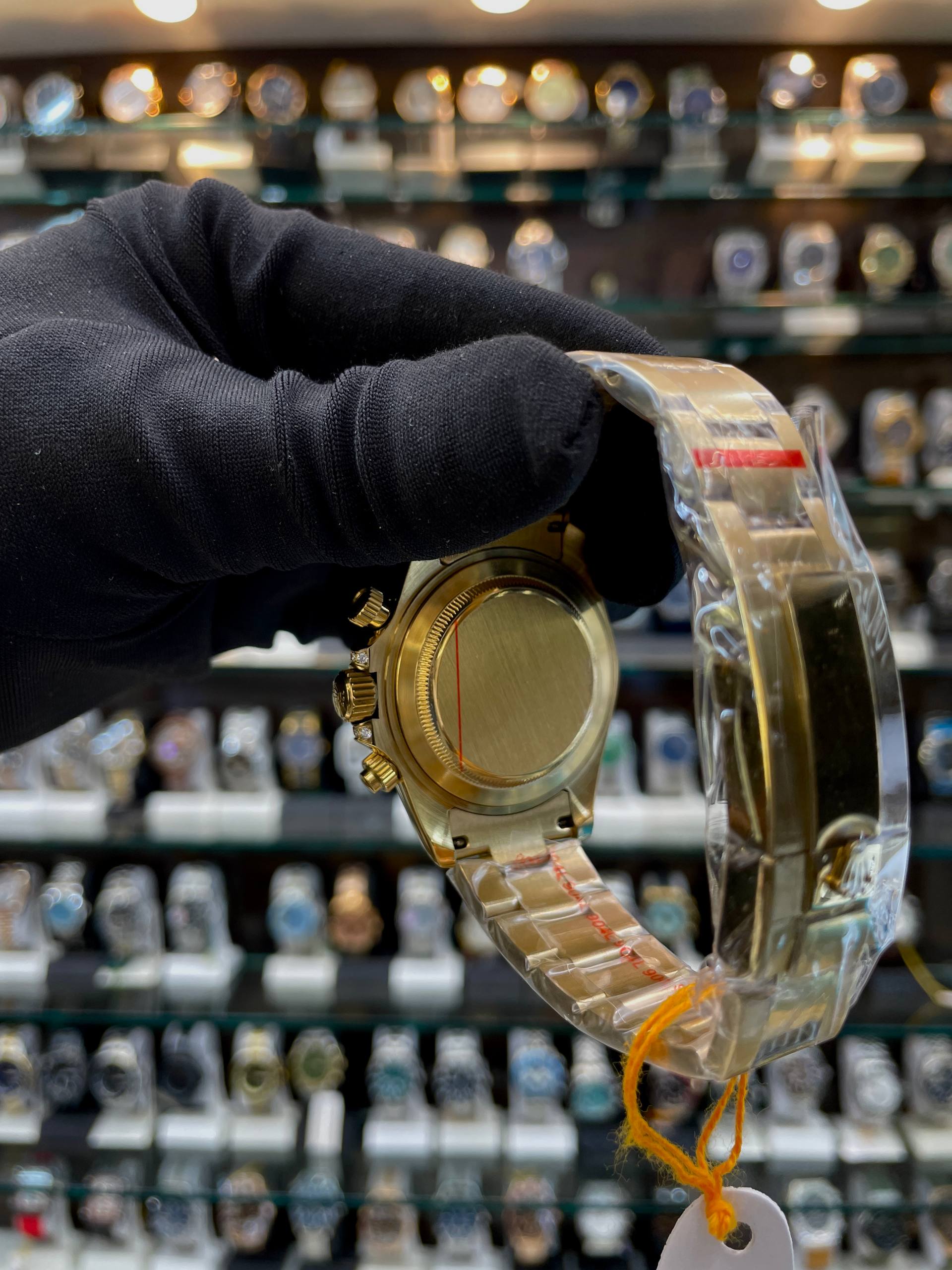 ROLEX DAYTONA YELLOW GOLD RUBY BEZEL DIAMOND IN MASTER PIECE 🤩 PAVED DIAMOND GOLD DIAL 🤩