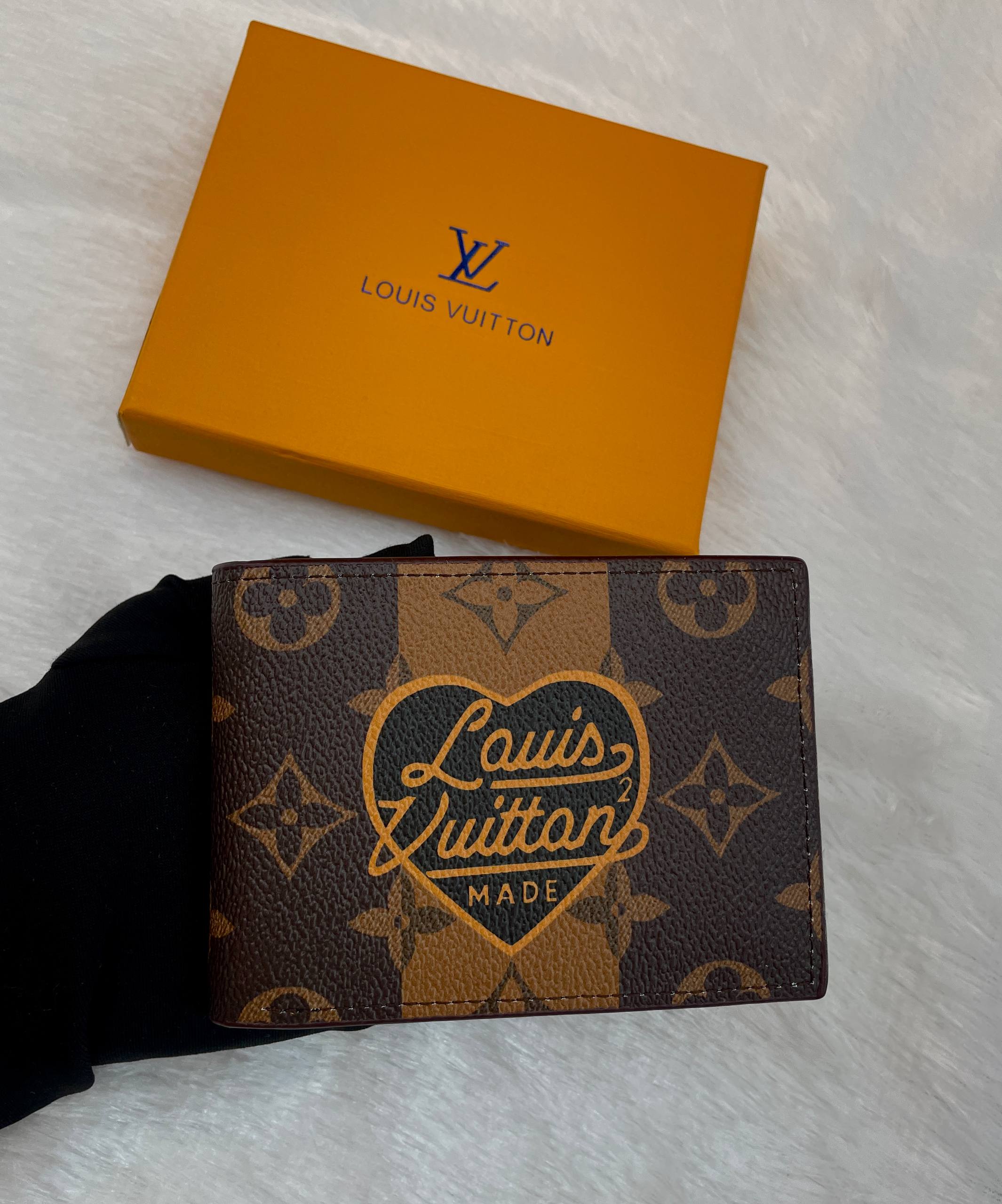 LOUIS VUITTON X NIGO MULTIPLE WALLET PREMIUM LEATHER FOR MENS