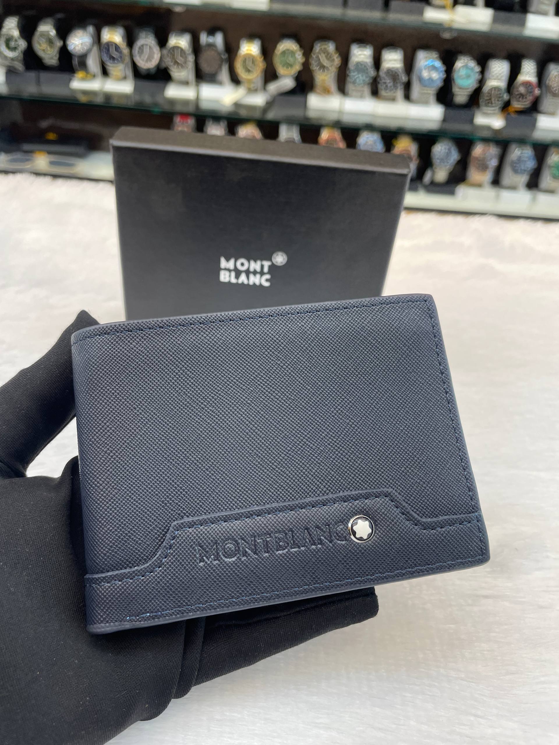 MONT BLANC CROSS-HATCH TEXTURE IN BLUE 💙 IN HEAVY QUALITY 💯 CROSS-HATCH LEATHER BLUE 💙 BODY