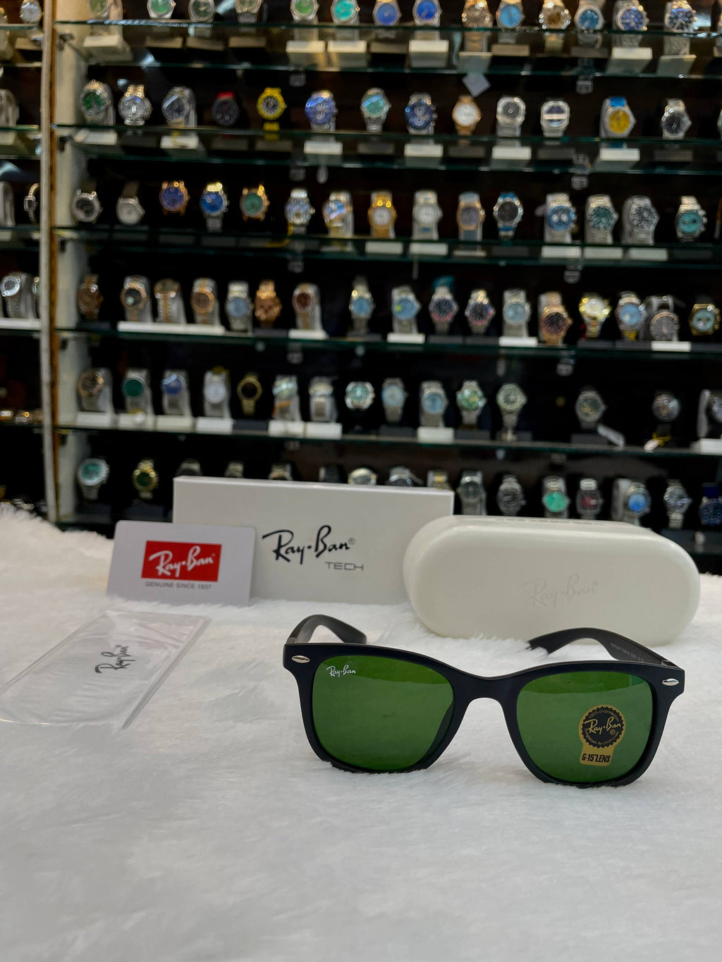 RAYBAN WAYFARER GLASSES 😉 IN HEAVY QUALITY 💯